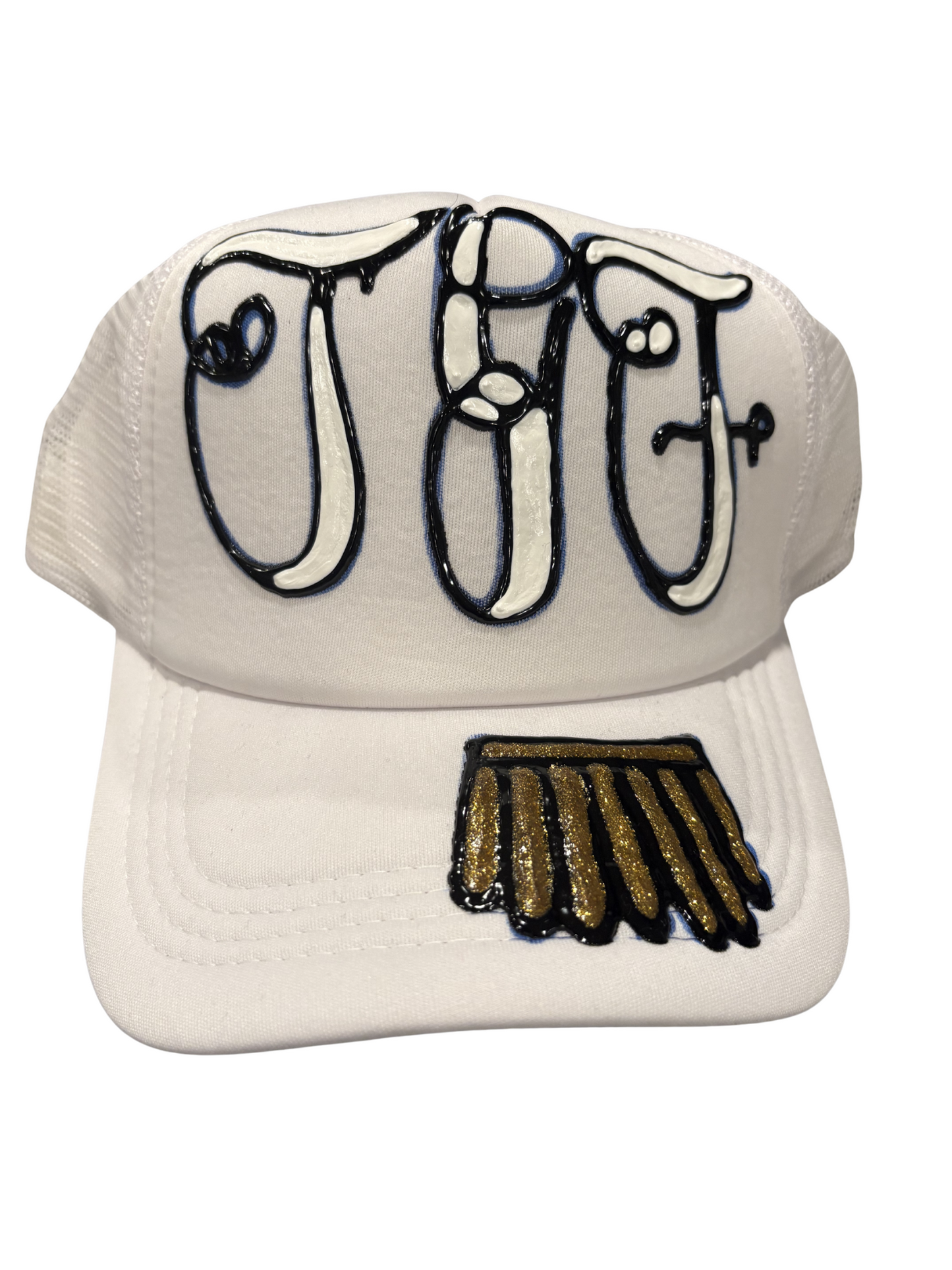 White trucker hat